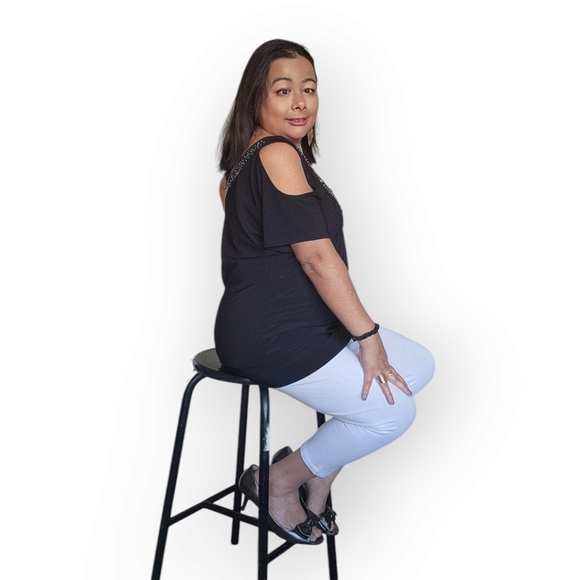 Black Cold Shoulder Top with White Leggings - Picture 10 of 16